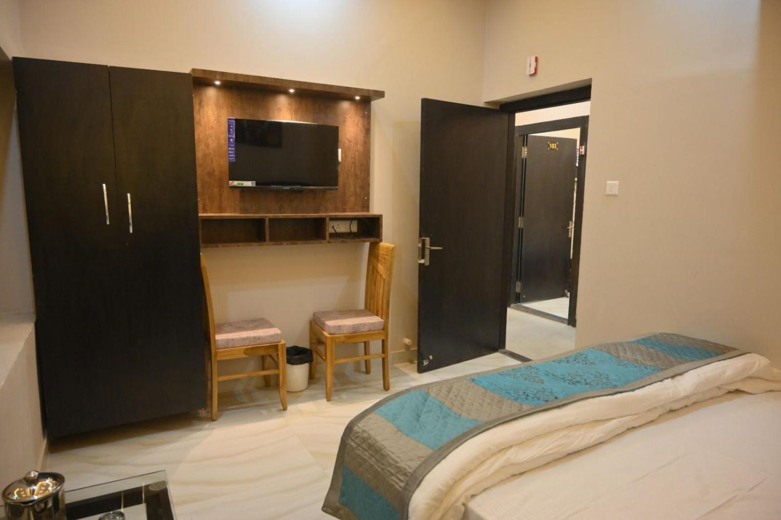 Hotel Ps Residency فاراناسي المظهر الخارجي الصورة